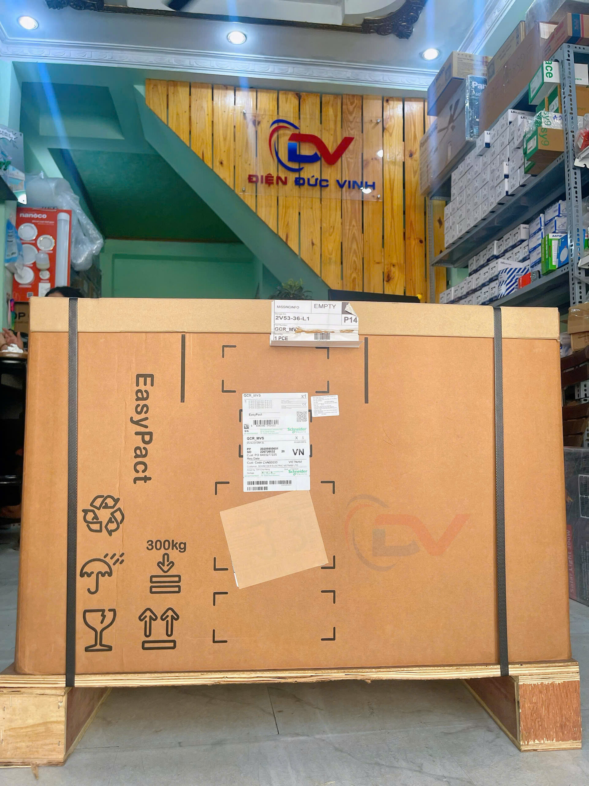 EASYPACT MVS: HỖ TRỢ DOANH NGHIỆP DỄ DÀNG ỨNG PHÓ VỚI RỦI RO VẬN HÀNH ĐIỆN TRONG THỜI KỲ ĐÔ THỊ HÓA