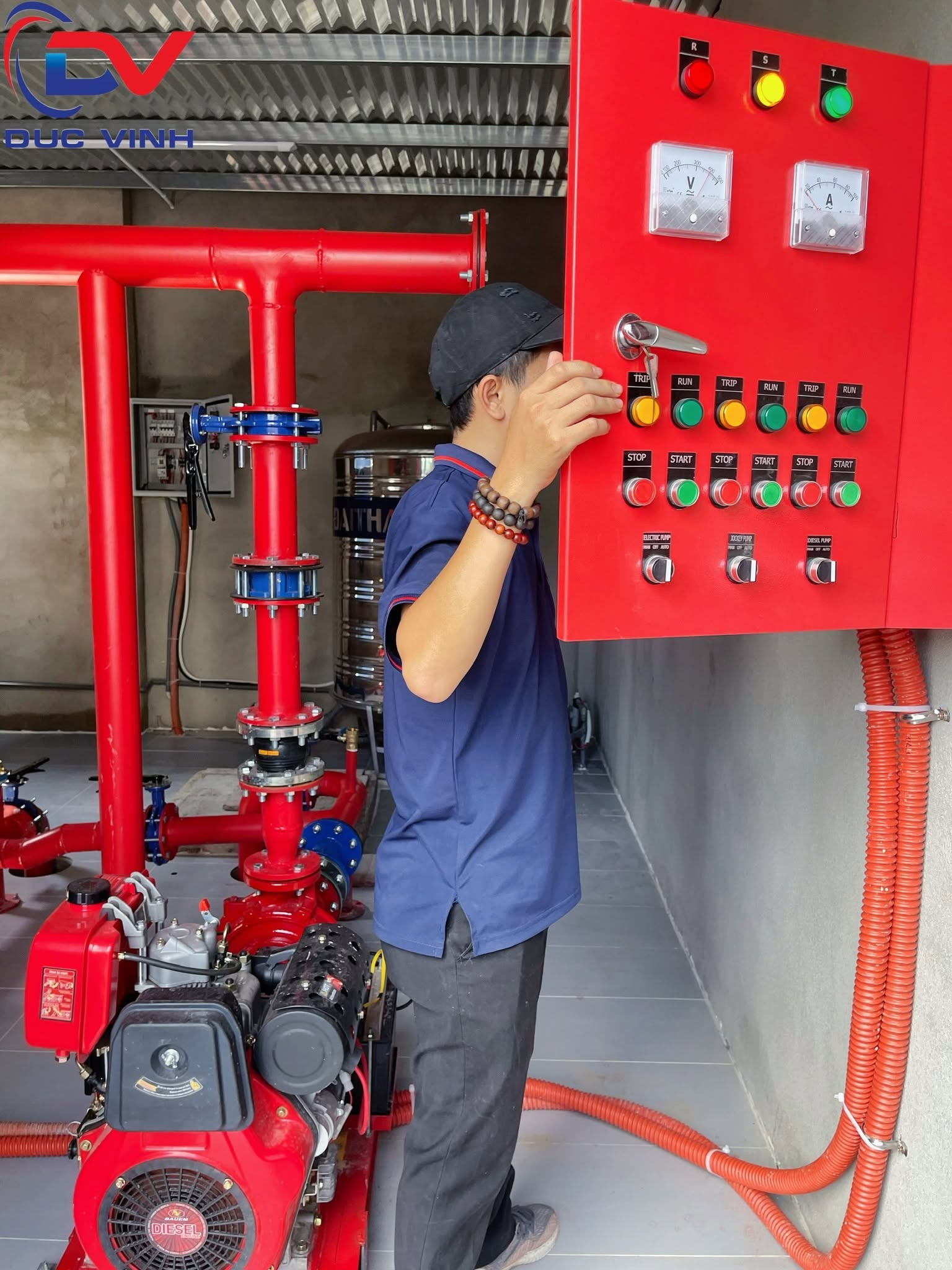 ĐỘI NGŨ NHÂN SỰ